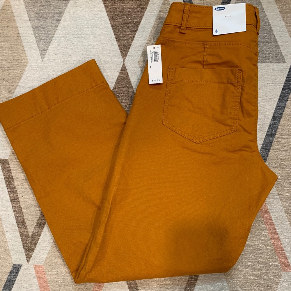 Old Navy Cropped Pant